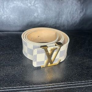 AUTHENTIC MEN LOUIS VUITTON BELT